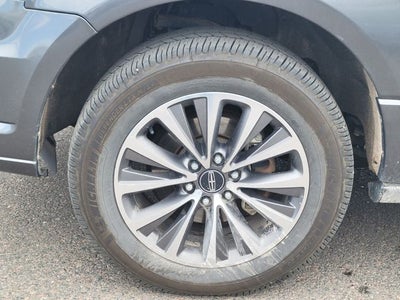 2015 Lincoln Navigator Base