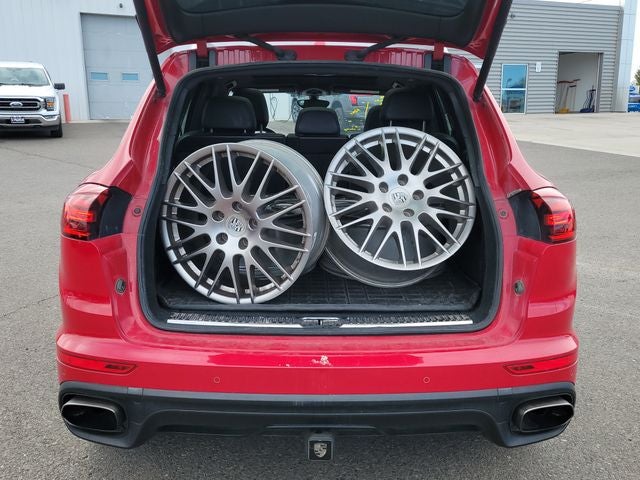 2016 Porsche Cayenne Base