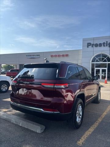 2023 Jeep Grand Cherokee Laredo 4x4