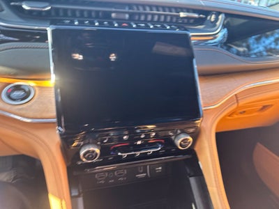 2024 Jeep Grand Cherokee L Summit