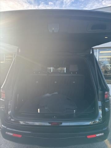 2024 Jeep Wagoneer Series II Carbide 4x4