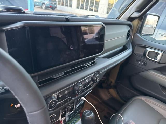 2025 Jeep Gladiator Mojave 4x4