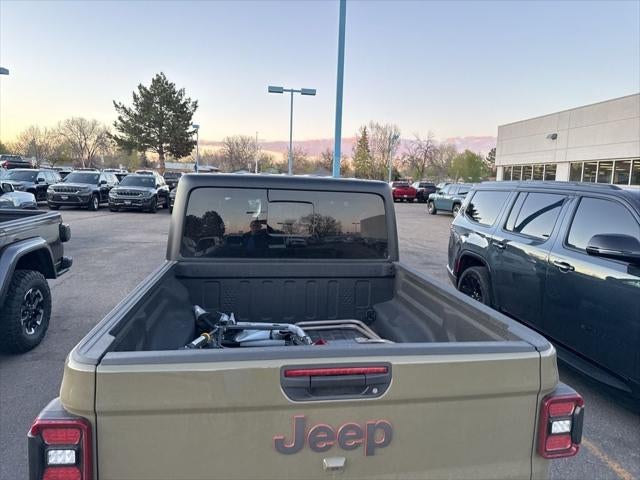 2025 Jeep Gladiator Mojave 4x4