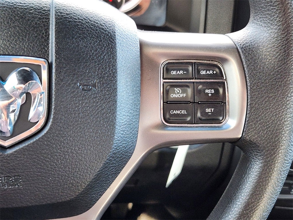 2024 RAM 1500 Classic Warlock Crew Cab 4x4 5'7' Box