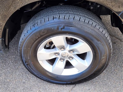 2023 RAM 1500 Classic SLT Crew Cab 4x4 5'7' Box