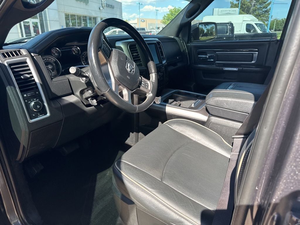 2017 RAM 1500 Limited Crew Cab 4x4 5'7' Box