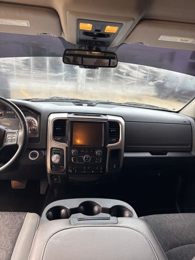 2018 RAM 1500 Big Horn Crew Cab 4x4 6'4' Box