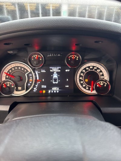 2018 RAM 1500 Big Horn Crew Cab 4x4 6'4' Box