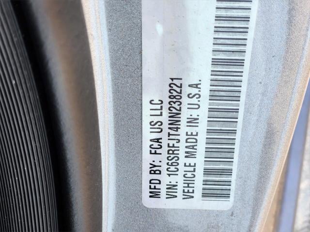 2022 RAM 1500 Laramie Crew Cab 4x4 5'7' Box