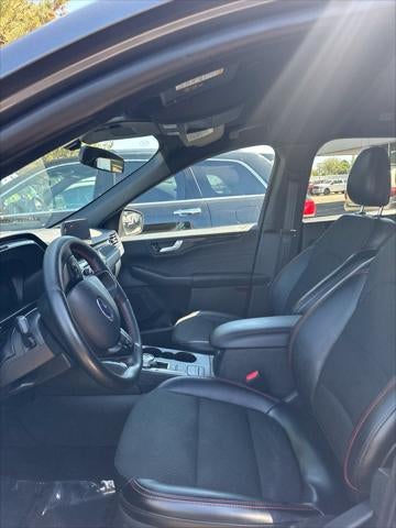 2025 Ford Escape ST-Line Select