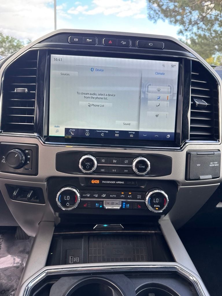 2022 Ford F-350SD Lariat