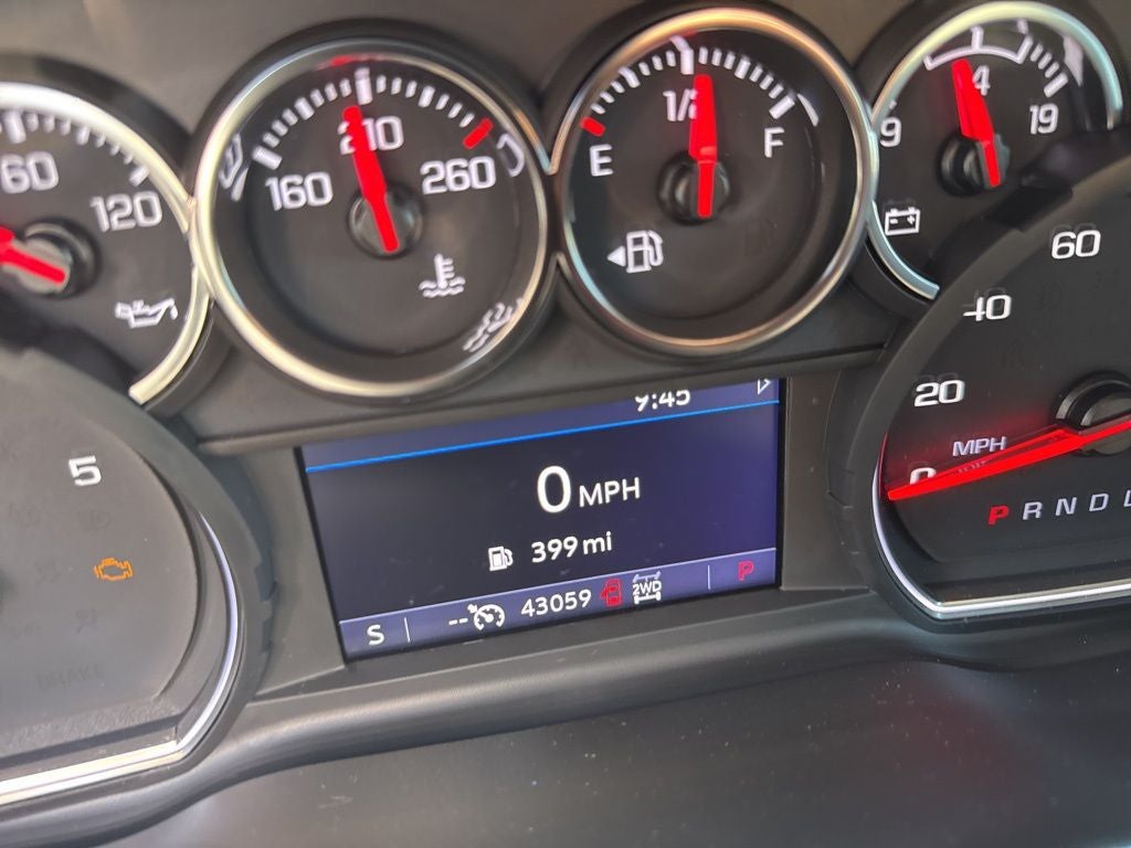 2021 Chevrolet Silverado 2500HD 4WD Crew Cab Long Bed Custom