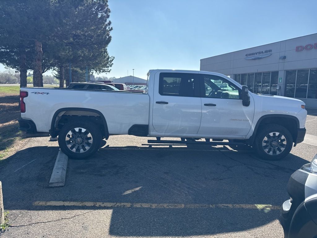 2021 Chevrolet Silverado 2500HD 4WD Crew Cab Long Bed Custom