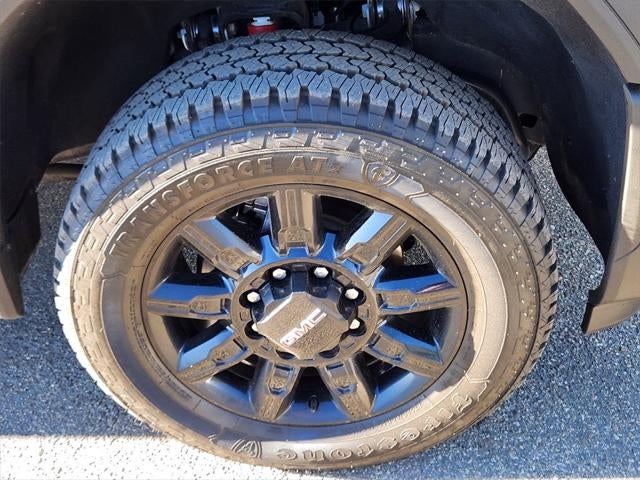 2025 GMC Sierra 3500HD 4WD Crew Cab Standard Bed AT4