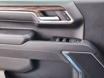 2024 GMC Sierra 1500 4WD Crew Cab Short Box Elevation with 3SB