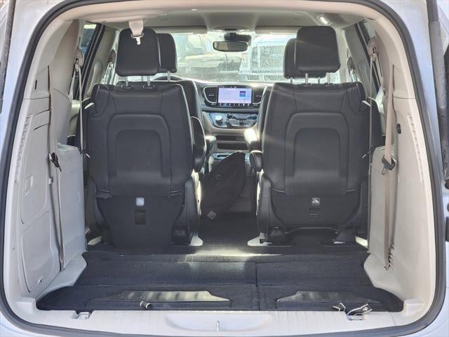 2024 Chrysler Pacifica Hybrid Select