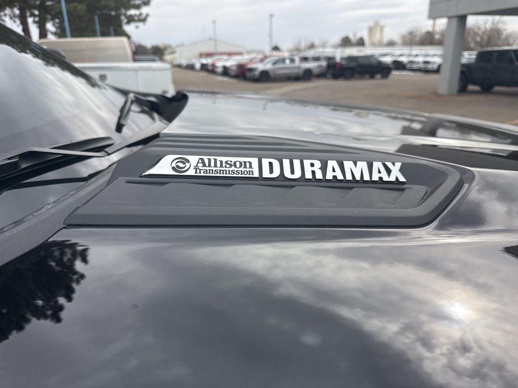 2024 Chevrolet Silverado 2500HD 4WD Crew Cab Standard Bed Custom