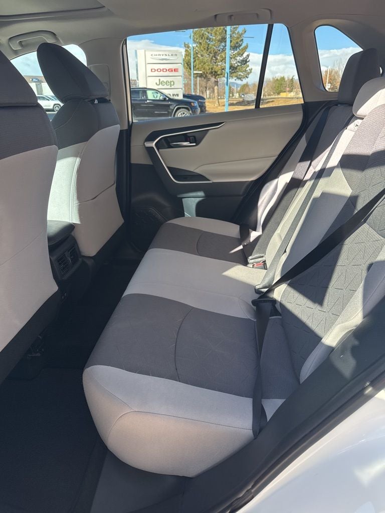 2020 Toyota RAV4 XLE