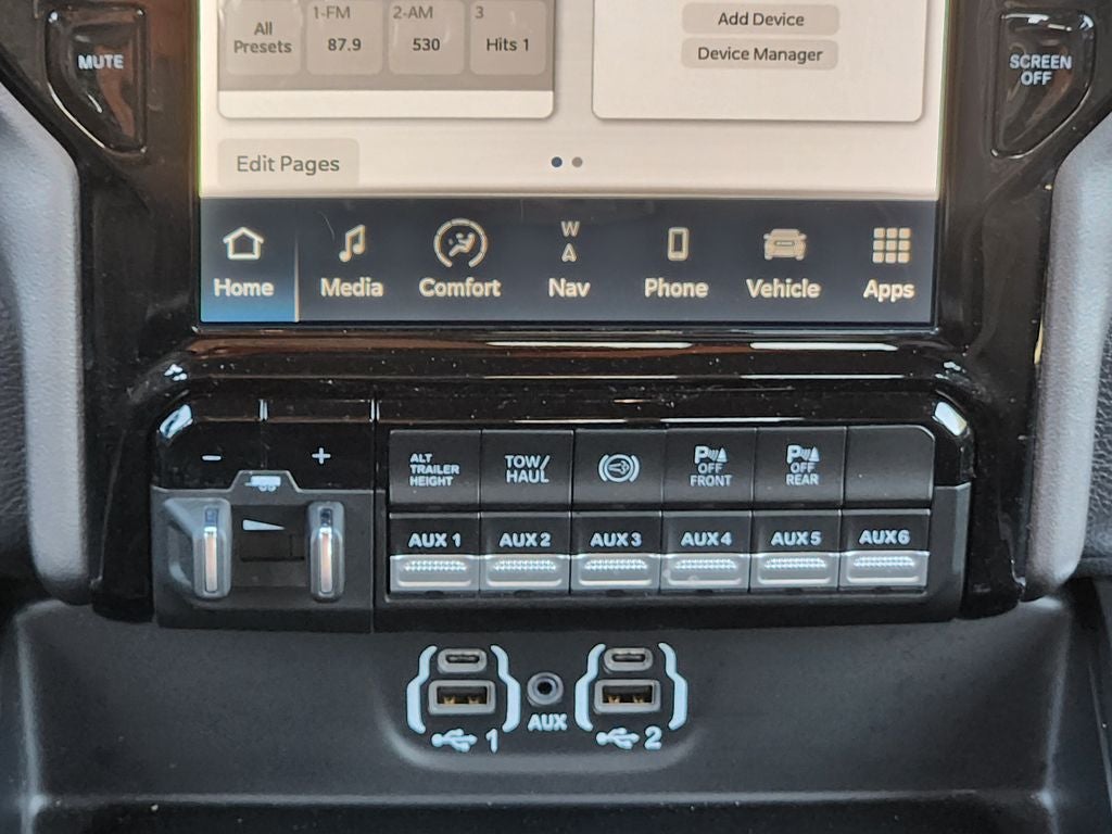 2024 RAM 3500 Laramie Crew Cab 4x4 8' Box