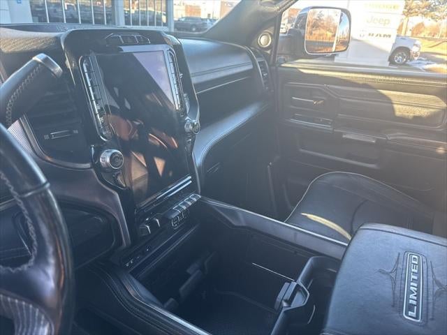 2019 RAM 3500 Limited Crew Cab 4x4 8' Box