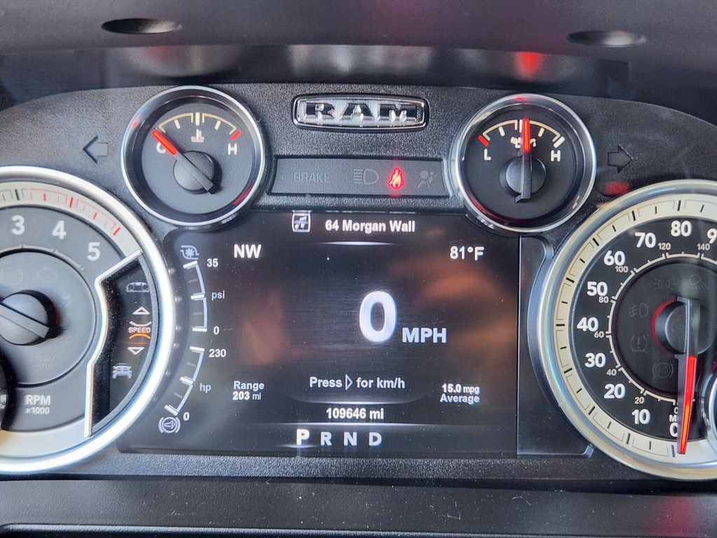 2017 RAM 2500 Laramie Crew Cab 4x4 6'4' Box