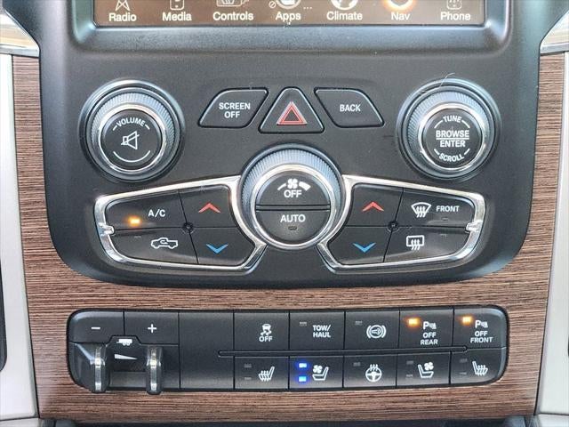 2017 RAM 2500 Laramie Crew Cab 4x4 6'4' Box