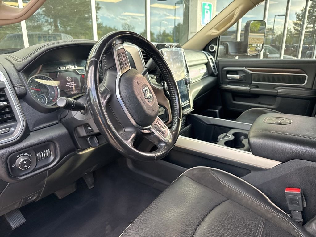 2022 RAM 2500 Laramie Crew Cab 4x4 6'4' Box