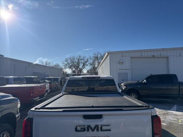2023 GMC Sierra 1500 4WD Crew Cab Standard Box Elevation