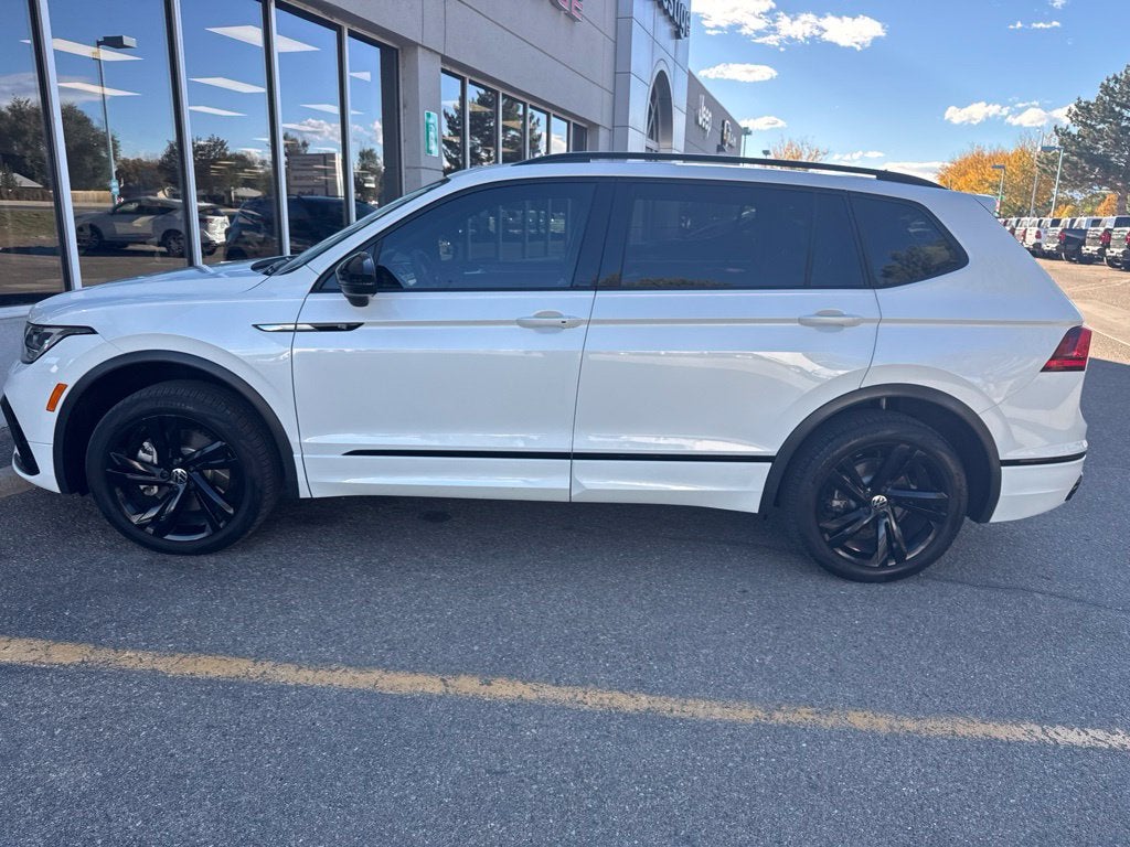 2024 Volkswagen Tiguan 2.0T SE R-Line Black
