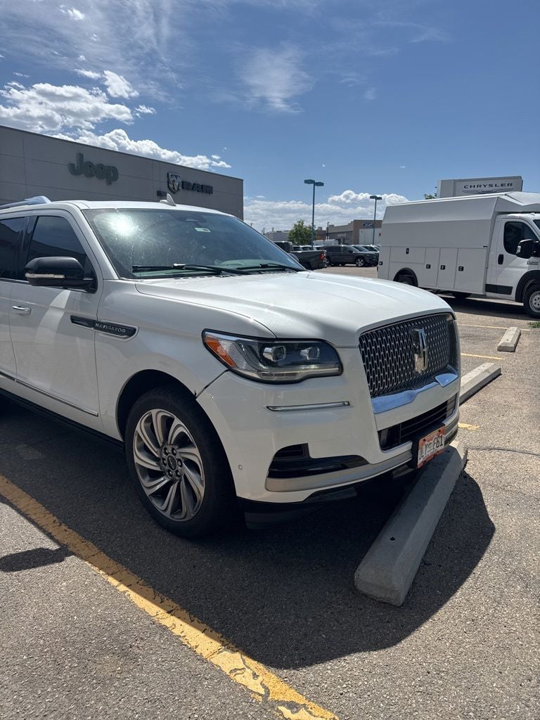 2022 Lincoln Navigator Standard