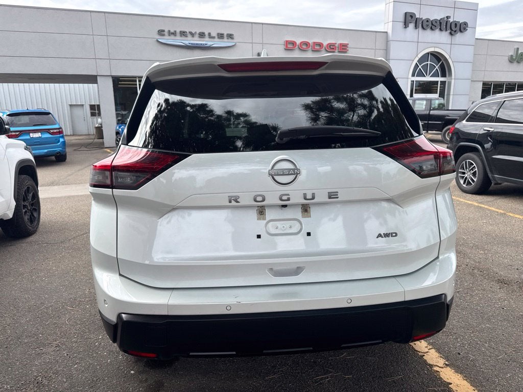 2025 Nissan Rogue SV
