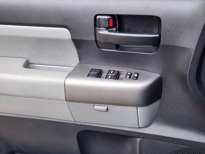 2011 Toyota Sequoia SR5 5.7L