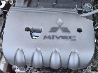 2020 Mitsubishi Outlander Base