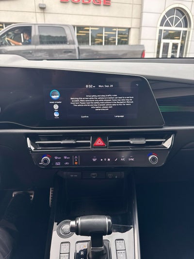 2023 Kia Niro SX Touring