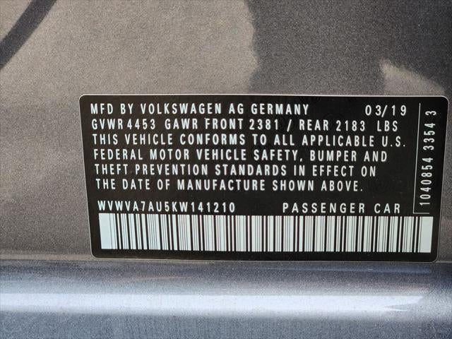 2019 Volkswagen Golf R 2.0T w/DCC & Navigation