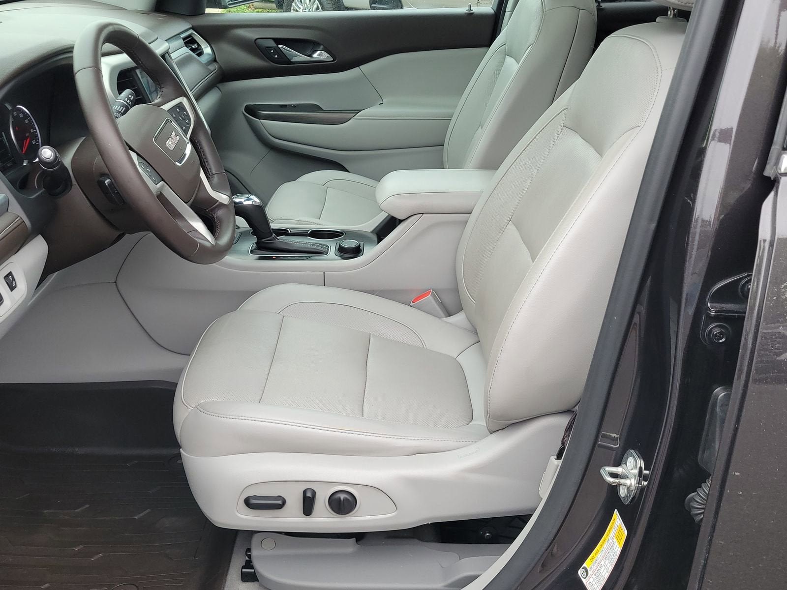 2018 GMC Acadia SLT
