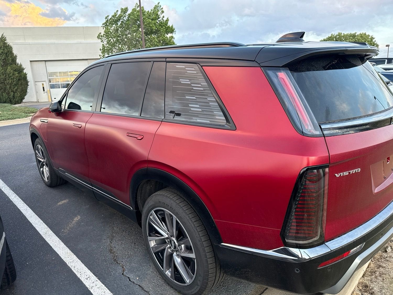 2026 Cadillac VISTIQ Sport