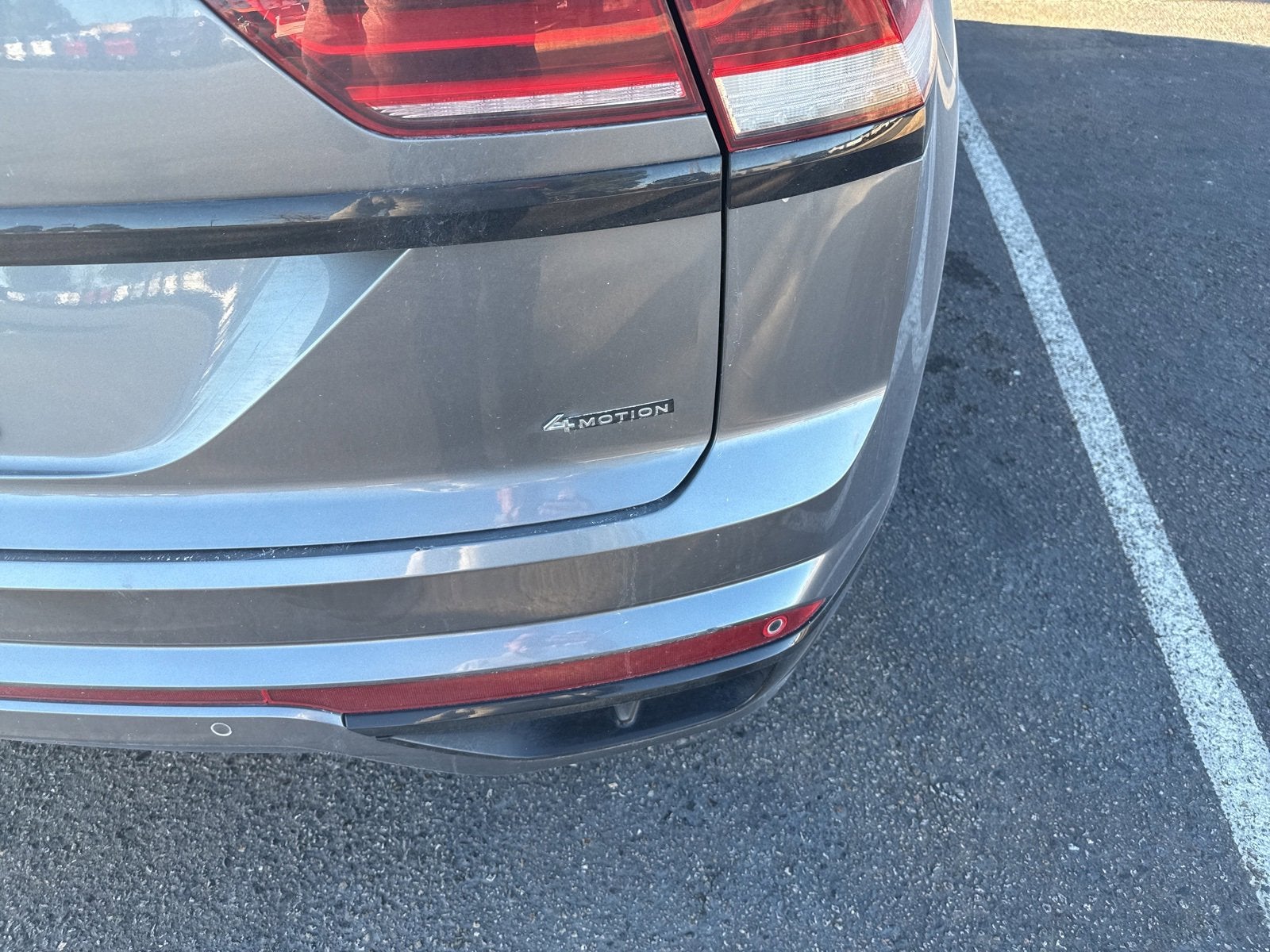 2023 Volkswagen Atlas Cross Sport 2.0T SEL R-Line Black