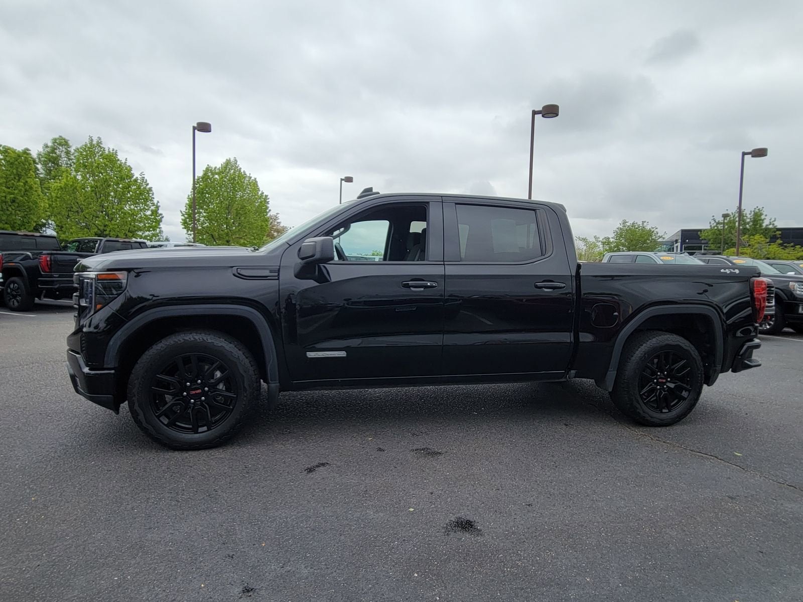 2023 GMC Sierra 1500 Elevation