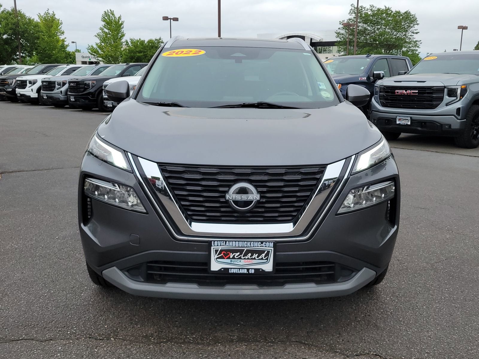2022 Nissan Rogue SV