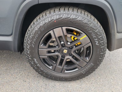 2024 RIVIAN R1S Adventure