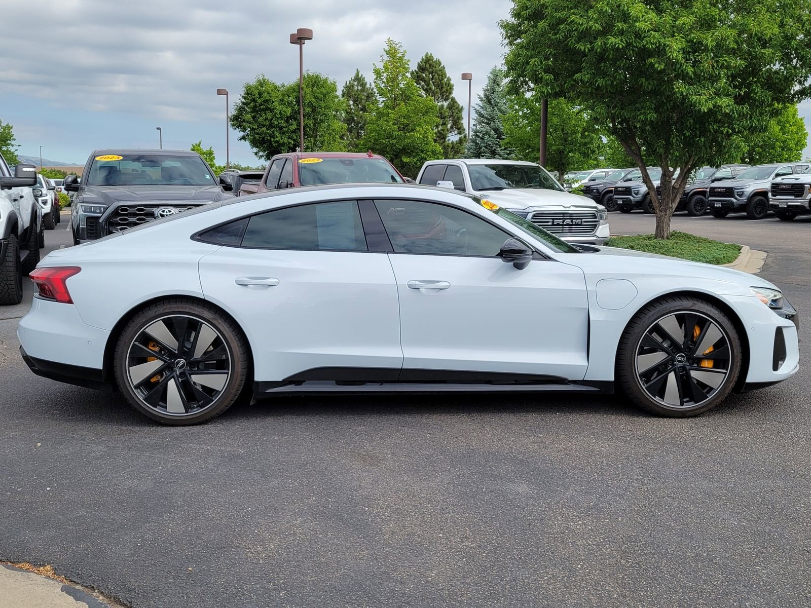 2022 Audi RS e-tron GT Base