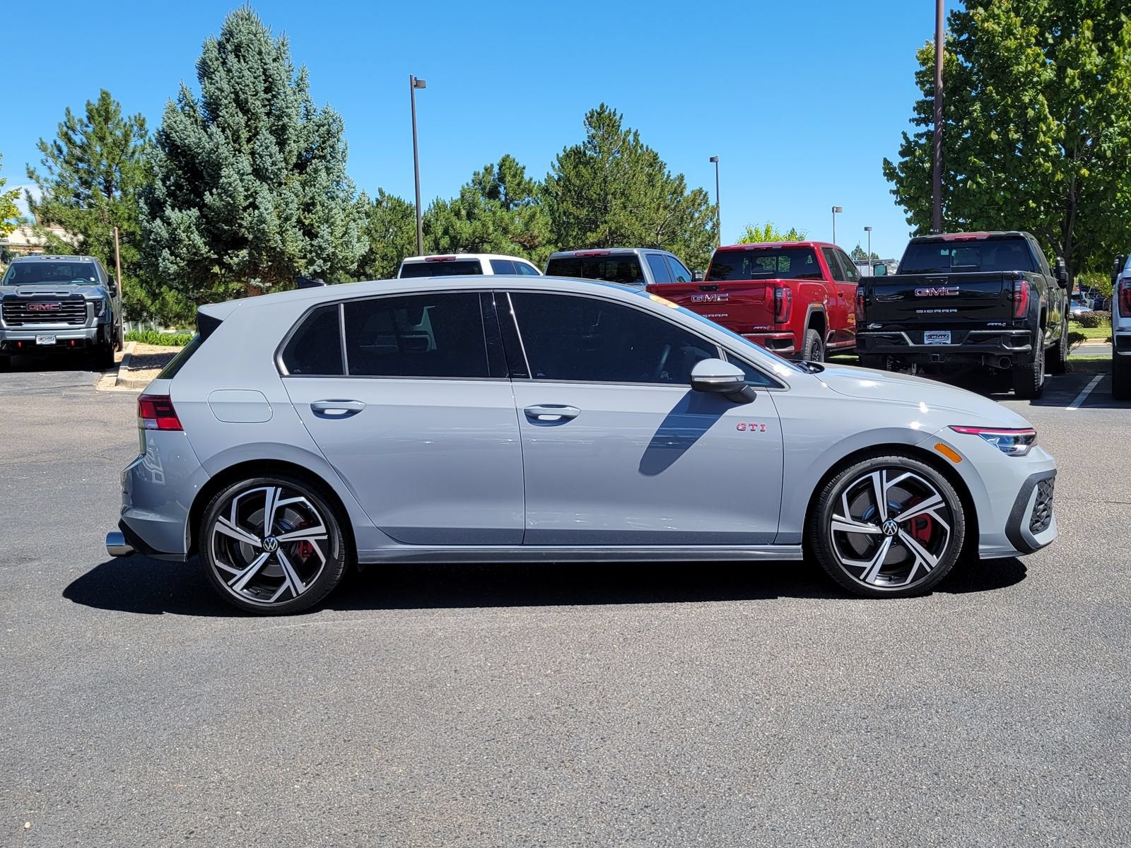 2025 Volkswagen Golf GTI 2.0T SE