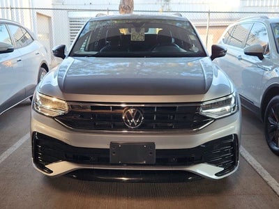 2022 Volkswagen Tiguan SE R-Line Black