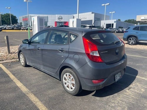 2012 Hyundai Accent 5-Door GS