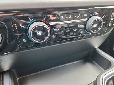 2022 Chevrolet Silverado 1500 4WD Crew Cab Short Bed RST