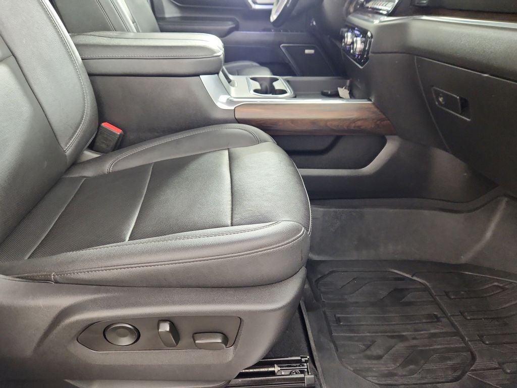 2024 GMC Sierra 2500HD 4WD Crew Cab Standard Bed SLT