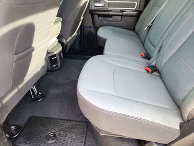 2022 RAM 3500 Big Horn Crew Cab 4x4 8' Box