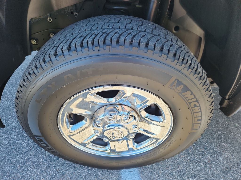 2022 RAM 2500 Tradesman Crew Cab 4x4 6'4' Box