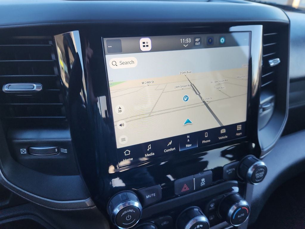 2022 RAM 2500 Tradesman Crew Cab 4x4 6'4' Box